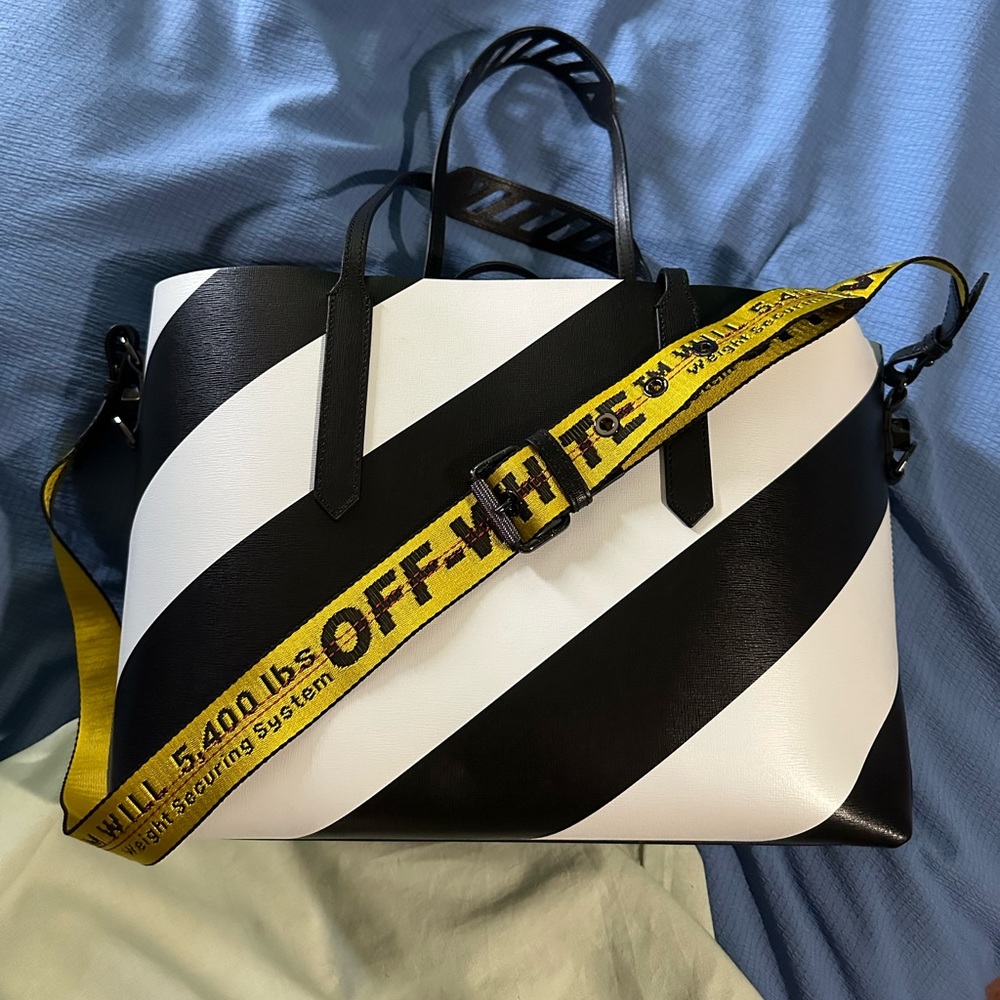 Authentic Reversible diagonal stripe leather OFF- WHITE handbag